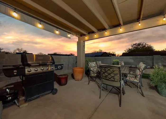 Near Kino, 4 Bedroom 2 Ba, Fenced, Outdoor Patio