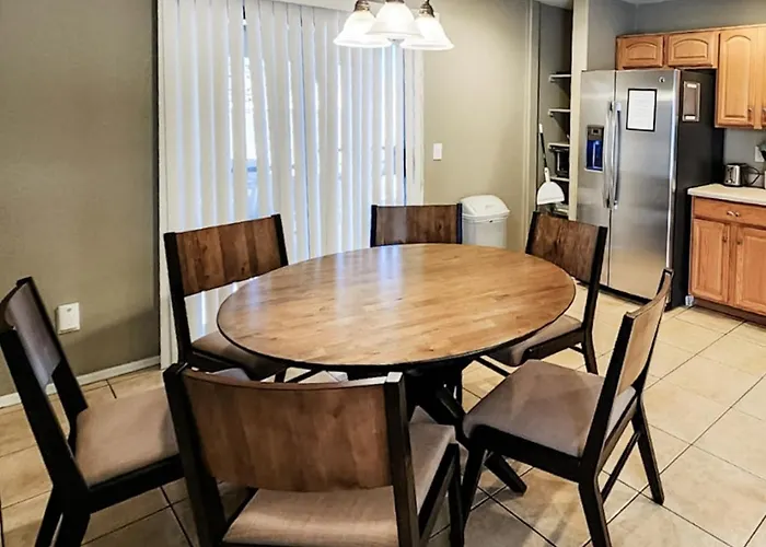 Holiday home Near Kino, 4 Bedroom 2 Ba, Fenced, Outdoor Patio Tucson